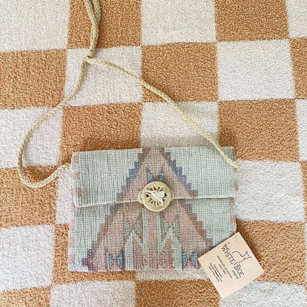 AMERICAN VINTAGE WHITE DOE ORIGINAL HANDMADE BOHO PURSE CROSS BODY BAG